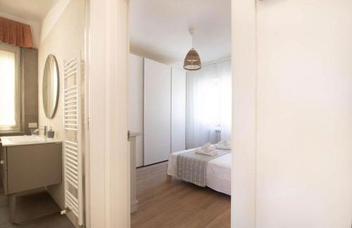 100 meters from the Sea Wi-Fi Center AC Relax Train Station - Foto 3