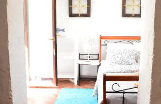 Three Sisters, absolutely unique stone houses, 200 m from the beach - Photo 14