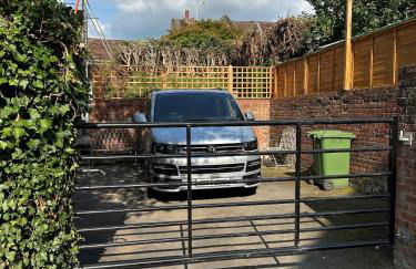 Bewdley River Cottage - Free private gated parking for 2 cars - River front location - Foto 25