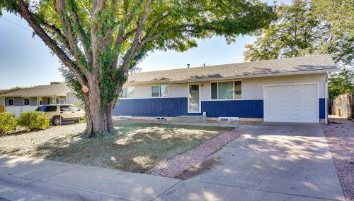 Quiet Pueblo Home with Pool Table, 5 Mi to Downtown! - Foto 3