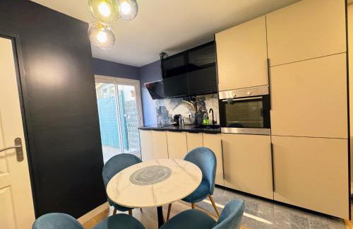 L'Escale - CDG - Parking - Confort - Foto 9