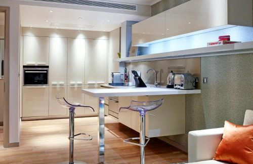 Cheval Three Quays at The Tower of London - Photo 87