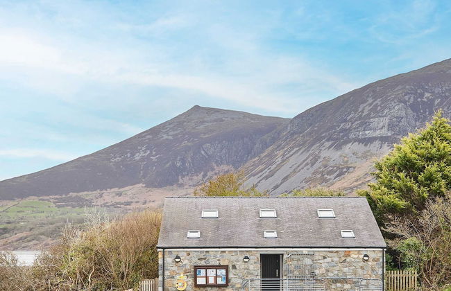 Host Stay Trefor Cottage - Photo 21