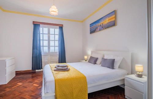 The Balcony - By Wehost - Foto 7