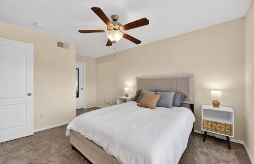 Modern 2BR Stay in Prime Location - Foto 2