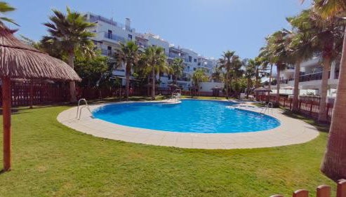 Apartamento familiar premium en Playa Granada - 3 dormitorios, piscina y golf - Foto 4