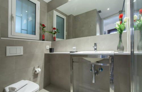 Housalia Sant Pau Views- Suite with View on Hospital Sant Pau - Photo 12