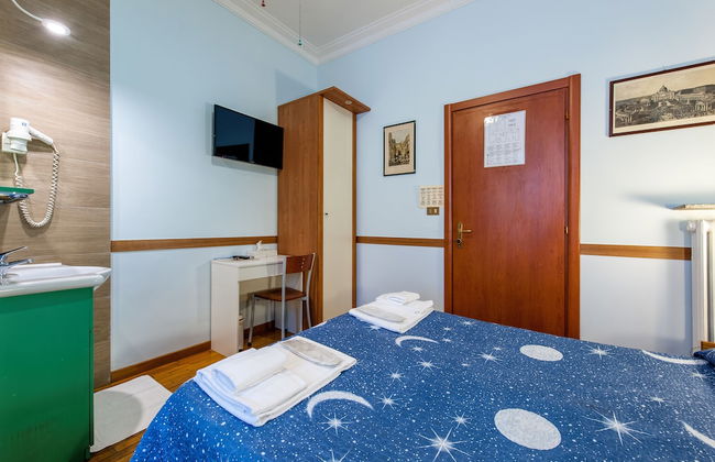 Alessandro a San Pietro Best Bed - Photo 8