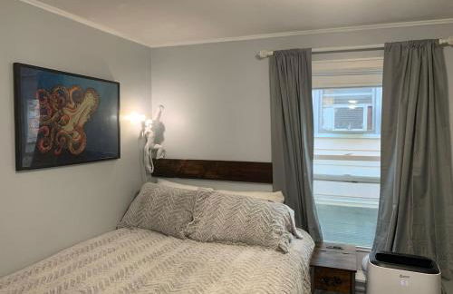 Whole House with Lake and Lift Bridge Overlook for 10 Guests - Foto 43