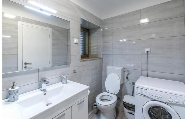 Comfortable Apartment in Umag With Parking Space - Photo 19