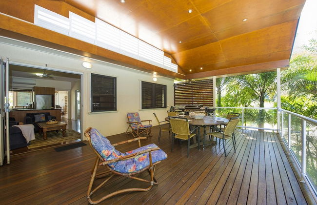 Picnic Bay Apartments Unit 4 - Photo 11