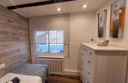 Cerca de Barcelona, y entre tres Parques Naturales, casa de 4 habitaciones y 2 baños con piscina, barbacoa y chimenea - Foto 19