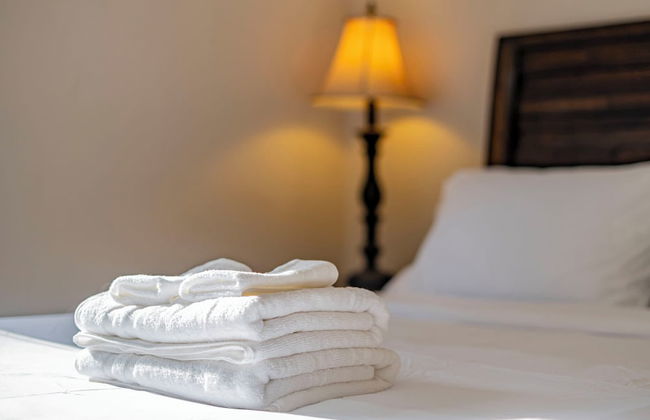 Newly Remodeled Suburban House - Foto 18