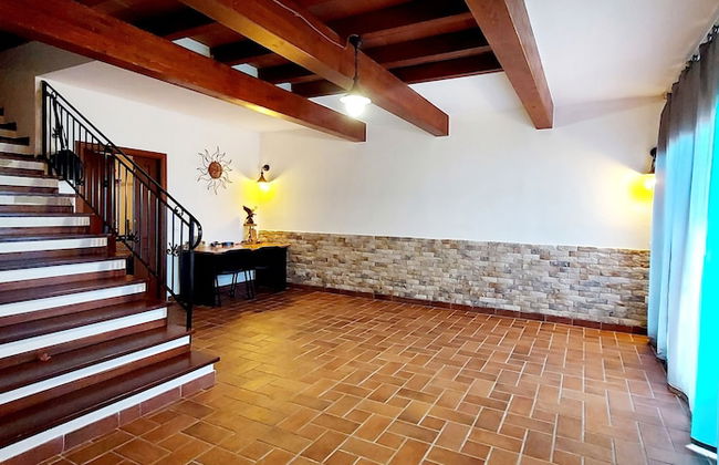 Villa a Stones Throw From the sea - Foto 22