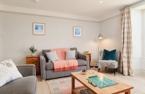 Bosistow Farmhouse - Photo 4