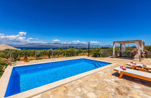 Magical Island Home - Photo 2