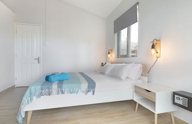 AMIS Apartments - Photo 3