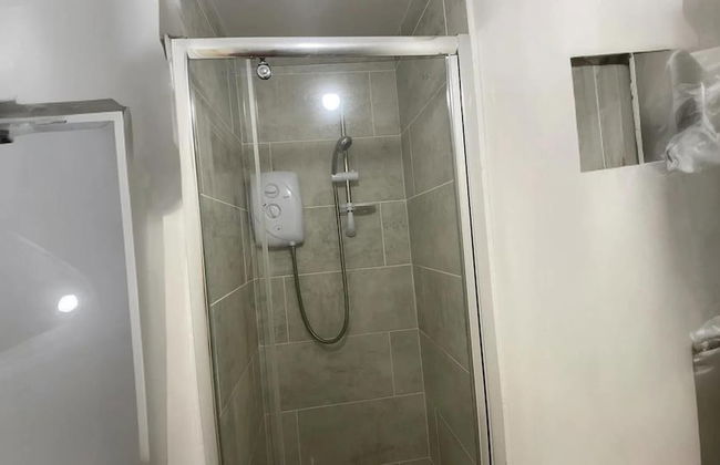 2-bed Apartment - Sleeps 4 - Street Parking - Wifi - Foto 19