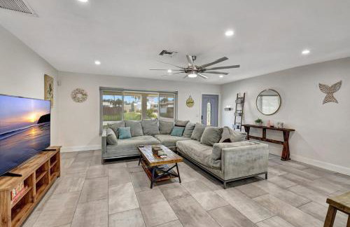 Tradewinds Ultimate Delray Beach Lifestyle 3BR2BA Home with Heated Pool - Foto 28