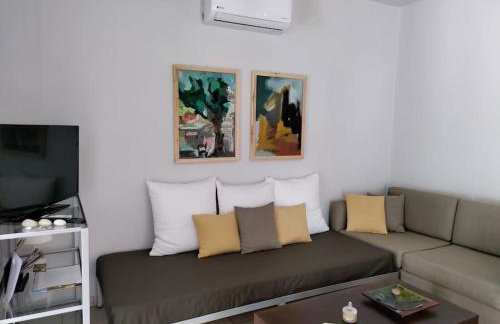 Little Penthouse with Open Terrace - Photo 4