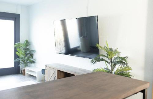 A Travelers Nook! A Luxury ADU full of Abundance. - Foto 2