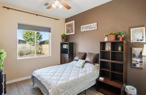 Cozy Prescott Valley Home near Trails & Lakes home - Foto 17