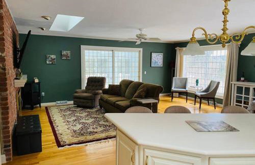 Berkshire Vacation Home in Lee - Pool is Open! - Foto 76