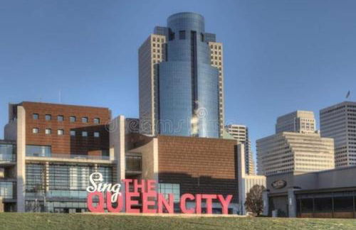 Black Tie Affair - Eloquent Riverfront Experience - Foto 65