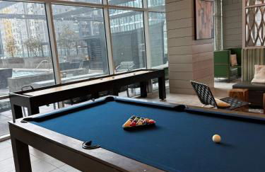 Lux High Rise one stop 2 bedroom private Share kitchen Professional Respected apartment - Foto 22