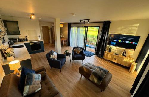 Unbox at Poplar Tree - Photo 11