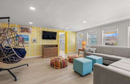 Sunshine House #2-Selfie-Friendly - Steps to Beach - Foto 52