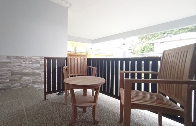 OYO 90203 Emma Sukma Homestay - Foto 15