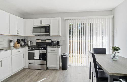 Charming 2-Bedroom Retreat Comfort Meets Style - Foto 5