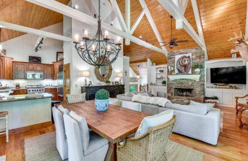 Luxe Trillium Home with Fire Pit, 5 Mi to Cashiers - Foto 1