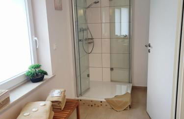 CJS Apartments - Chill or Drive am Nürburgring, new Box Spring Beds, new furniture, WLan, Spacious Rooms, Quiet Location - Foto 61