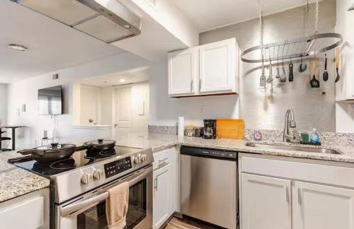 Modern 2 BR APT, Near Hospital & UAB, WiFi - Foto 7