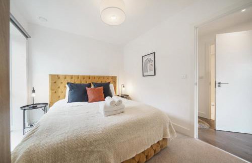 Stylish 2-Bed Flat with Balcony in Fulham SW6 - Foto 23