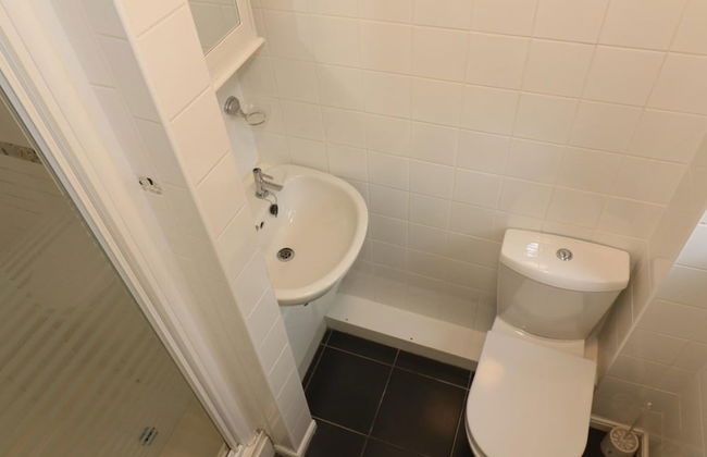 Angus House - Glasgow - Photo 5