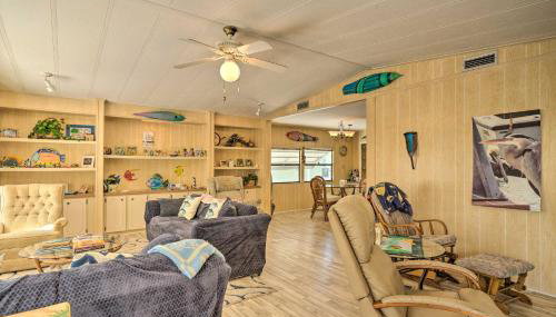 On-Site Canal Access St James City Home - Foto 5