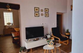 Seva Monolithos house - Photo 9