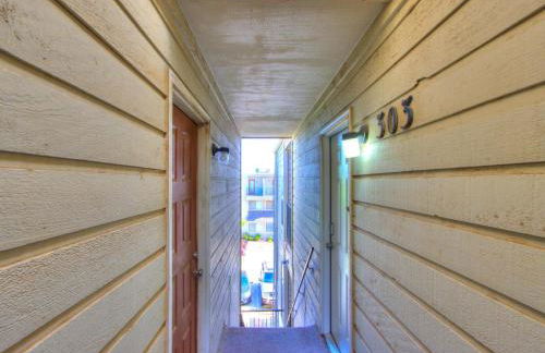 Quiet Modern Heavenly Paradise Love and Balcony Near Lake, Mall, Food, Entertainment! - Foto 26