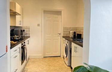 Ideal 3 bed pay-as-you-stay home in Wigan sleeps 6 - Foto 29