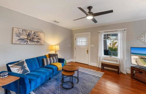 Stylish 2BR Home and Studio Great Central Location - Foto 16