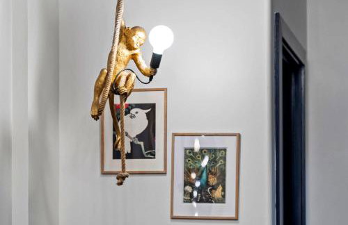 The Neon Elm Hotel - Foto 29