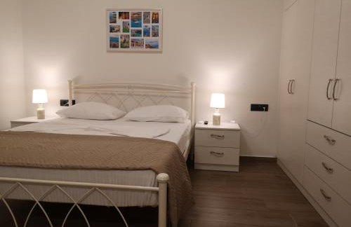 SUNNY HOLIDAYS APARTMENT - Photo 21