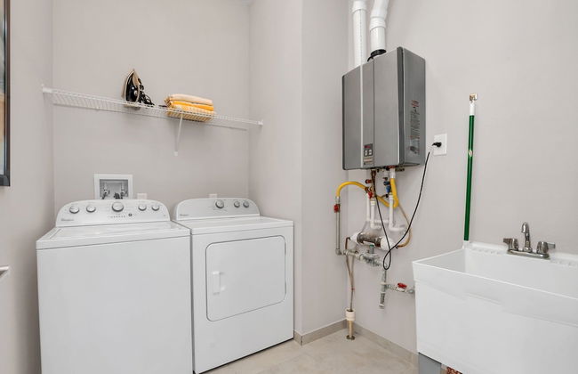 5 BR 6 BA Villa 5min Disneyworld Hot Tub BBQ - Foto 41