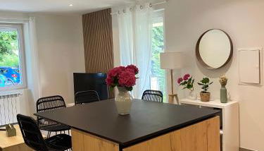 T3 rénové, jardin parking & garage privé, proche centre - Foto 3