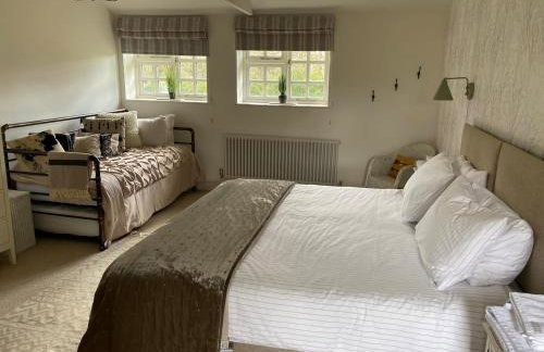 The Barn House - Swimming Pond,Jacuzzi,Chicks! - Foto 32