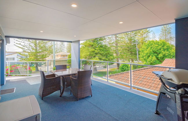 Adrift Apartments - Photo 3