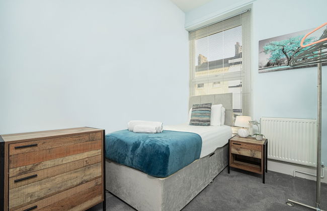 JOIVY Charming 4-Bed House Near The Hoe Park - Foto 2